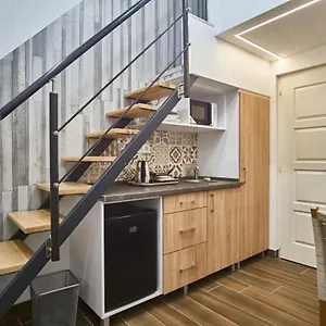 Km33 - - Hostaid Apartment